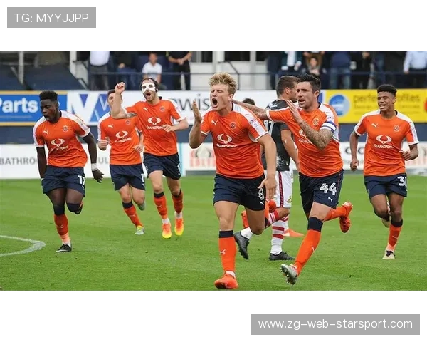 保级大战：英超中下游球队谁能成功上岸？，英超保级专业户